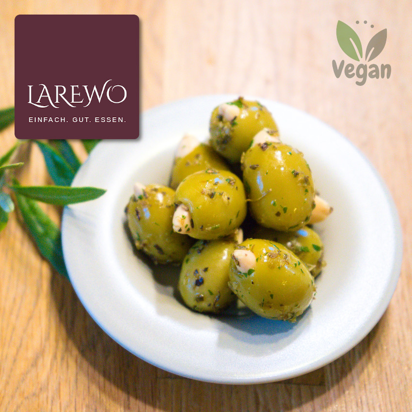 Grüne Oliven gefüllt mit Mandeln in Kräutern 150 g